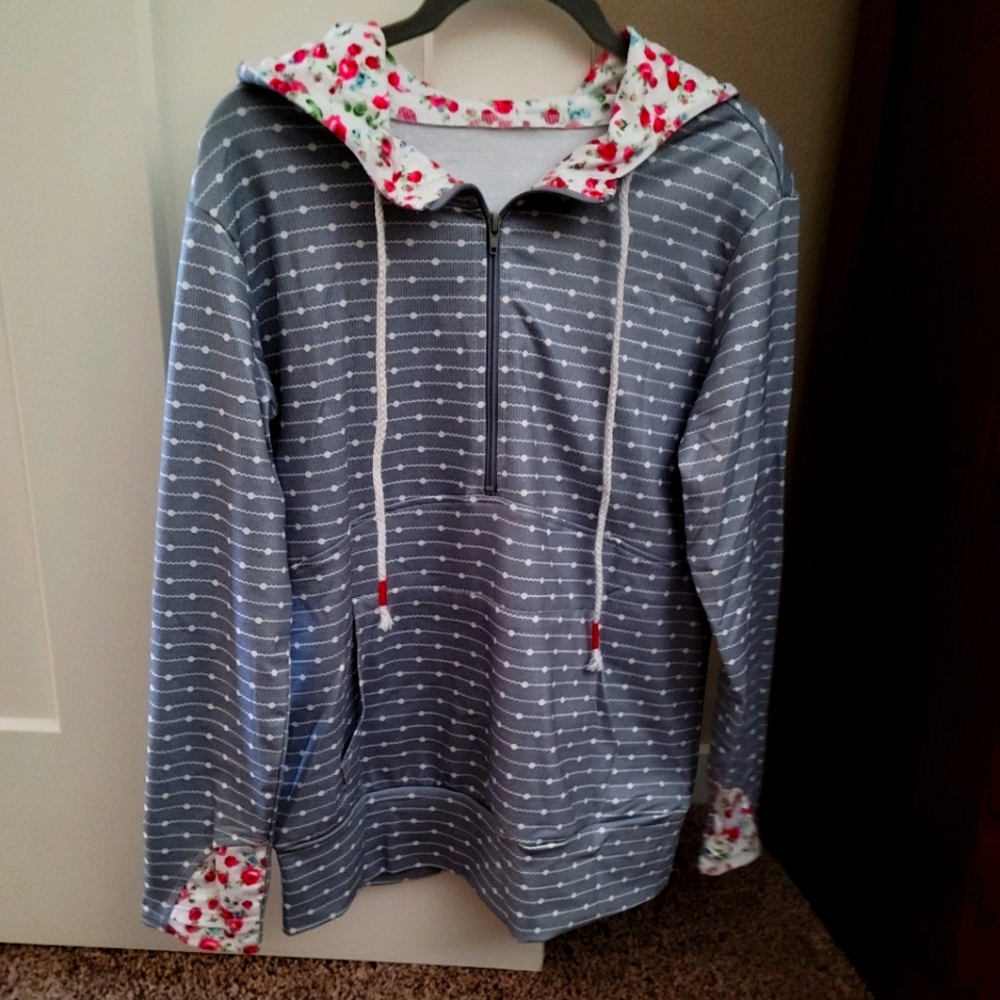 NWOT Ampersand Ave Floral spliced half zip hoodie